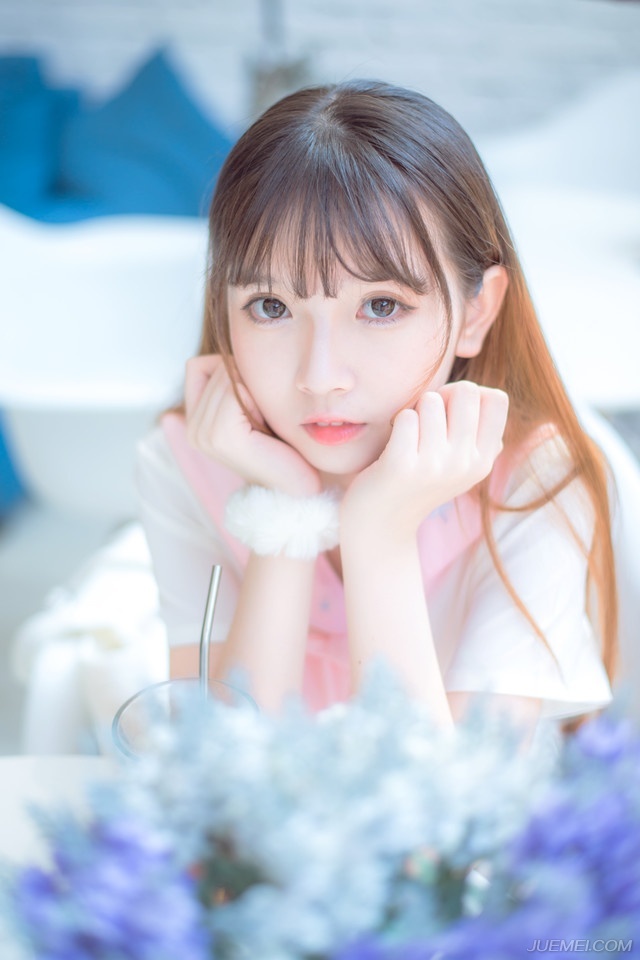 “元让！”曹操摆了摆手，示意斥候退下，不满的瞪了夏侯惇一眼，摇头道：“此事，当不是刘备所为，这样做，只能破坏两家关系，他没有必要这样做。”